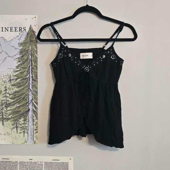 Hollister Tops - Hollister Y2K Black Sequin‎ Embroidered Camisole Top Open Front Tie